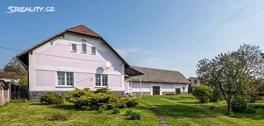 Prodej  rodinného domu 260 m², pozemek 2 302 m², Chraštice, okres Příbram