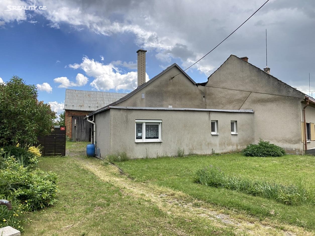 Prodej  rodinného domu 174 m², pozemek 914 m², Hnojice, okres Olomouc