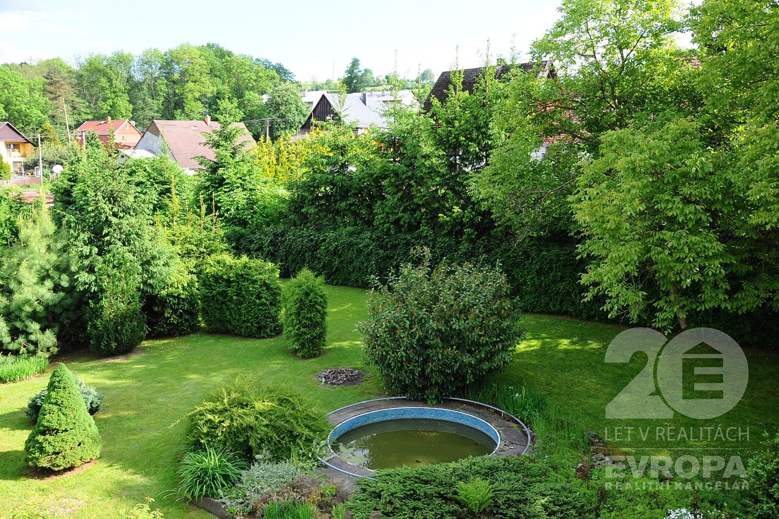 Prodej  rodinného domu 320 m², pozemek 2 734 m², Huntířov, okres Děčín