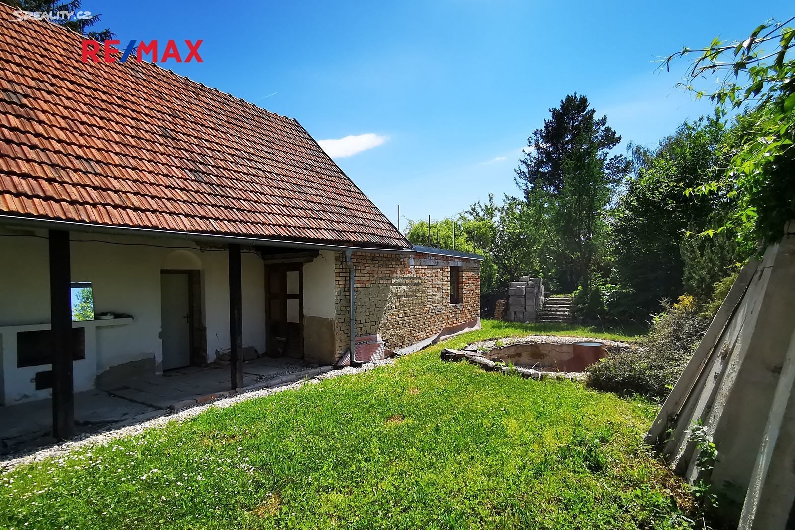 Prodej  rodinného domu 340 m², pozemek 1 121 m², Hvězdlice - Staré Hvězdlice, okres Vyškov