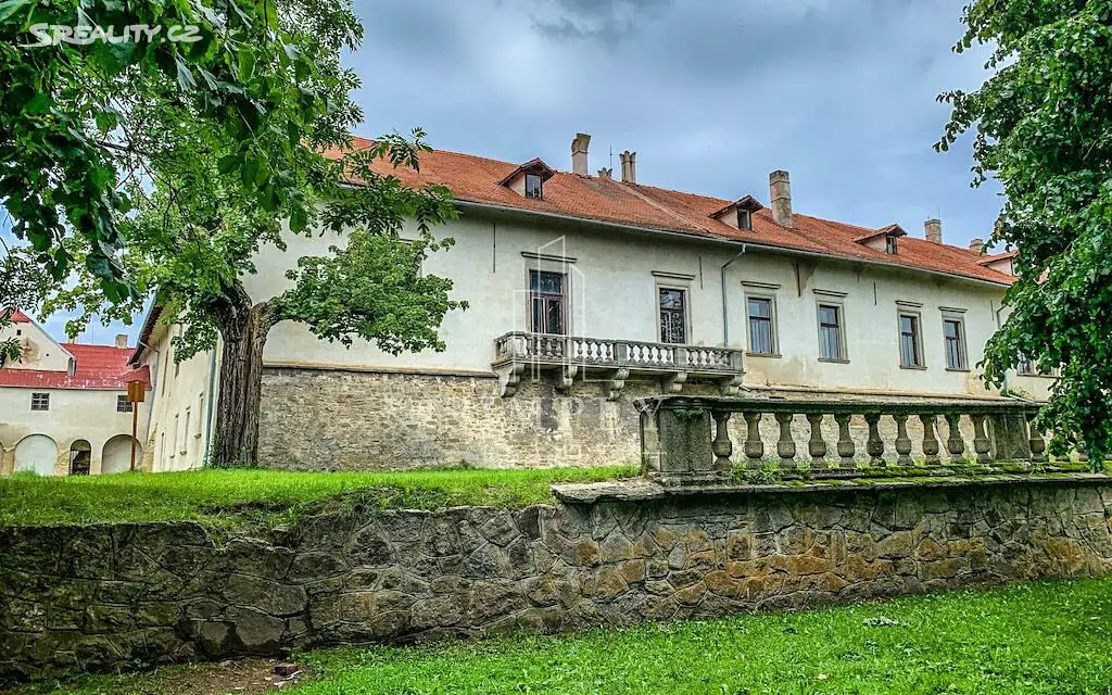 Prodej  rodinného domu 6 002 m², pozemek 8 648 m², Nová Bystřice, okres Jindřichův Hradec