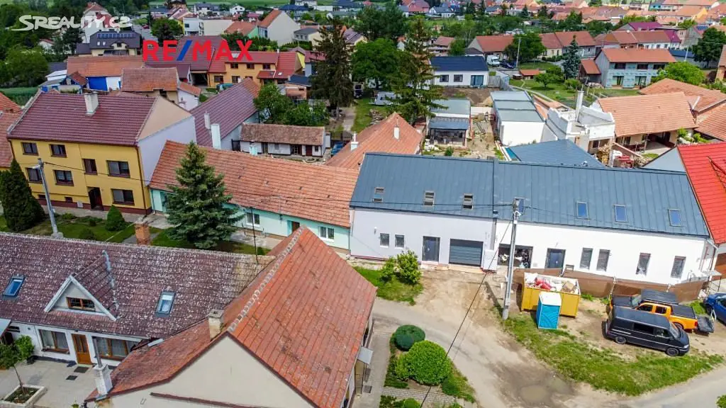 Prodej  rodinného domu 189 m², pozemek 236 m², Na Návsi, Opatovice