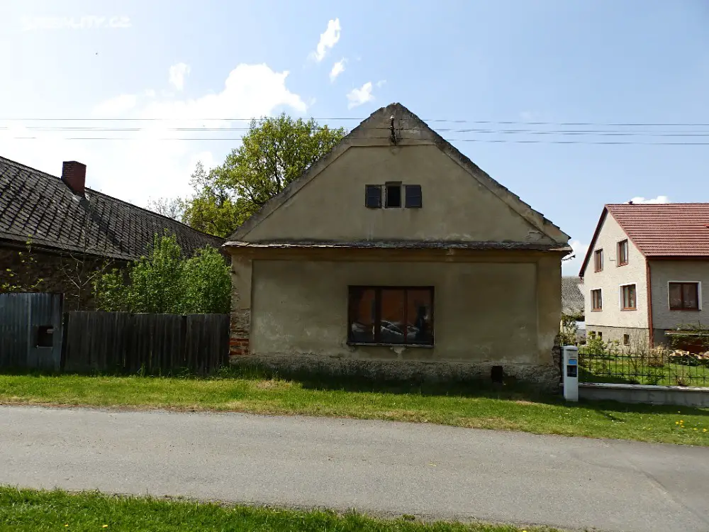 Prodej  rodinného domu 765 m², pozemek 1 208 m², Petrovice I, okres Kutná Hora