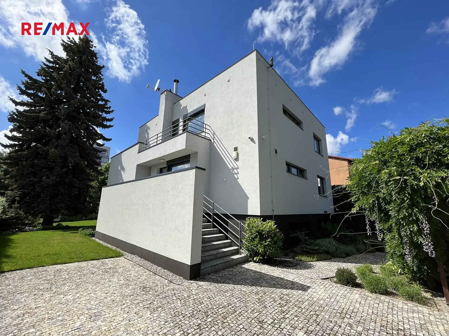 Prodej  rodinného domu 308 m², pozemek 799 m², K děrám, Praha 4 - Libuš