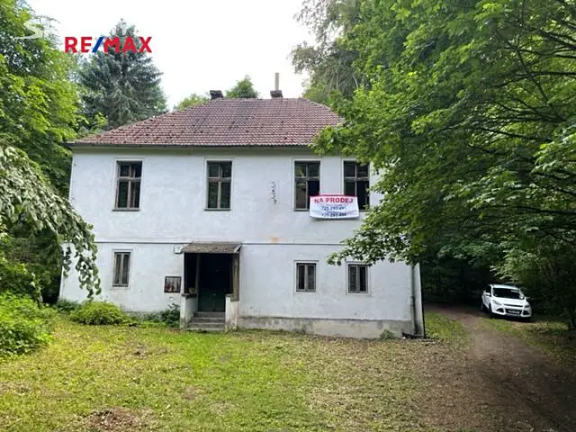 Prodej  rodinného domu 320 m², pozemek 4 498 m², Vidim, okres Mělník