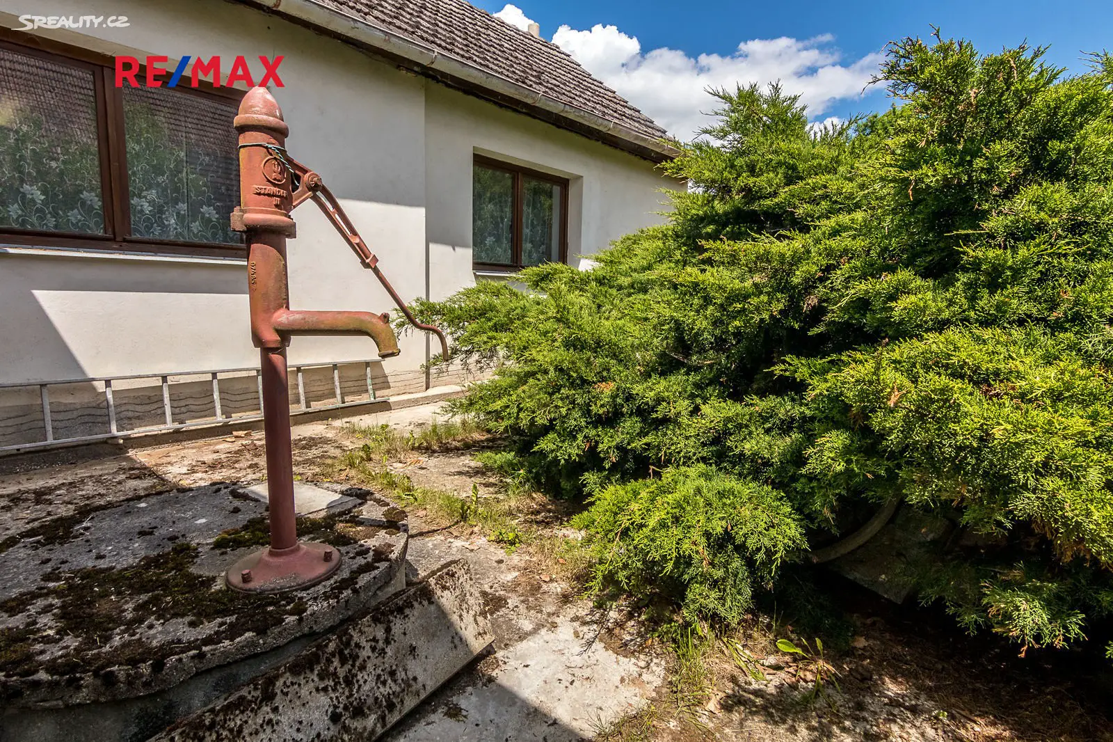 Prodej  rodinného domu 400 m², pozemek 881 m², Vlastiboř - Svinky, okres Tábor
