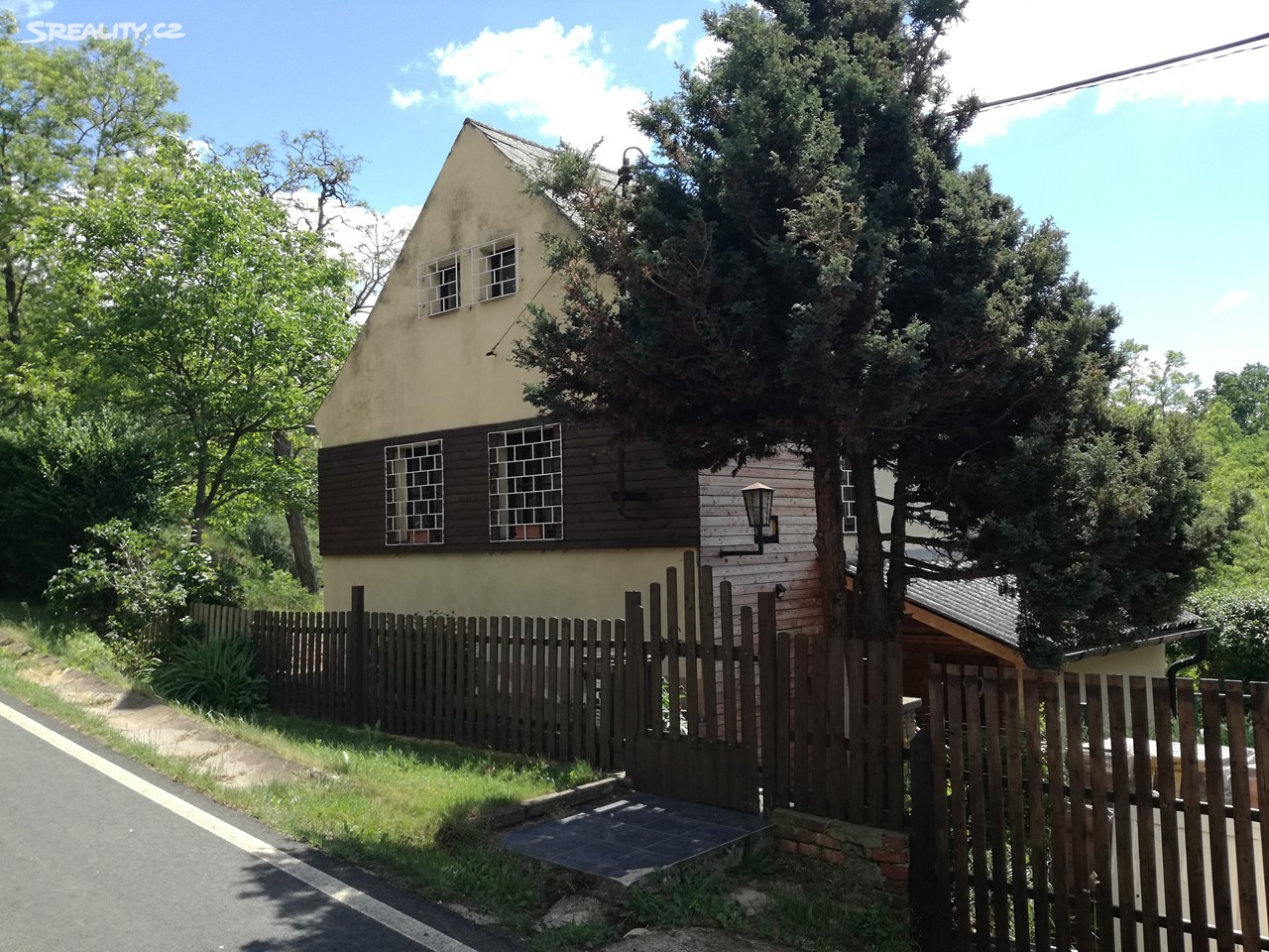 Prodej  rodinného domu 90 m², pozemek 1 016 m², Vroutek - Mukoděly, okres Louny