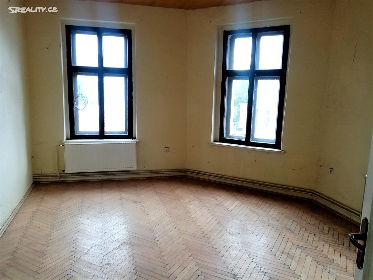 Prodej  vícegeneračního domu 450 m², pozemek 262 m², Husova, Dubí - Běhánky