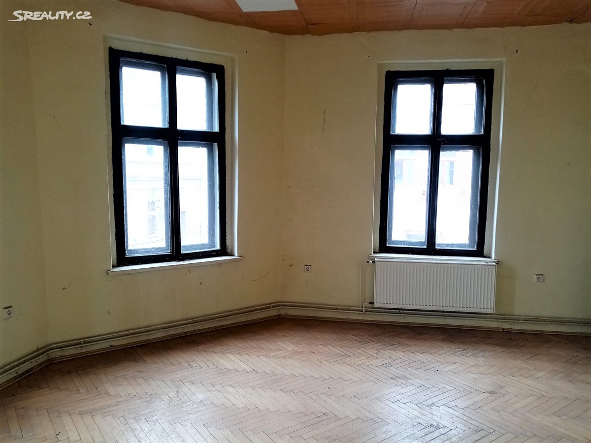 Prodej  vícegeneračního domu 450 m², pozemek 262 m², Husova, Dubí - Běhánky