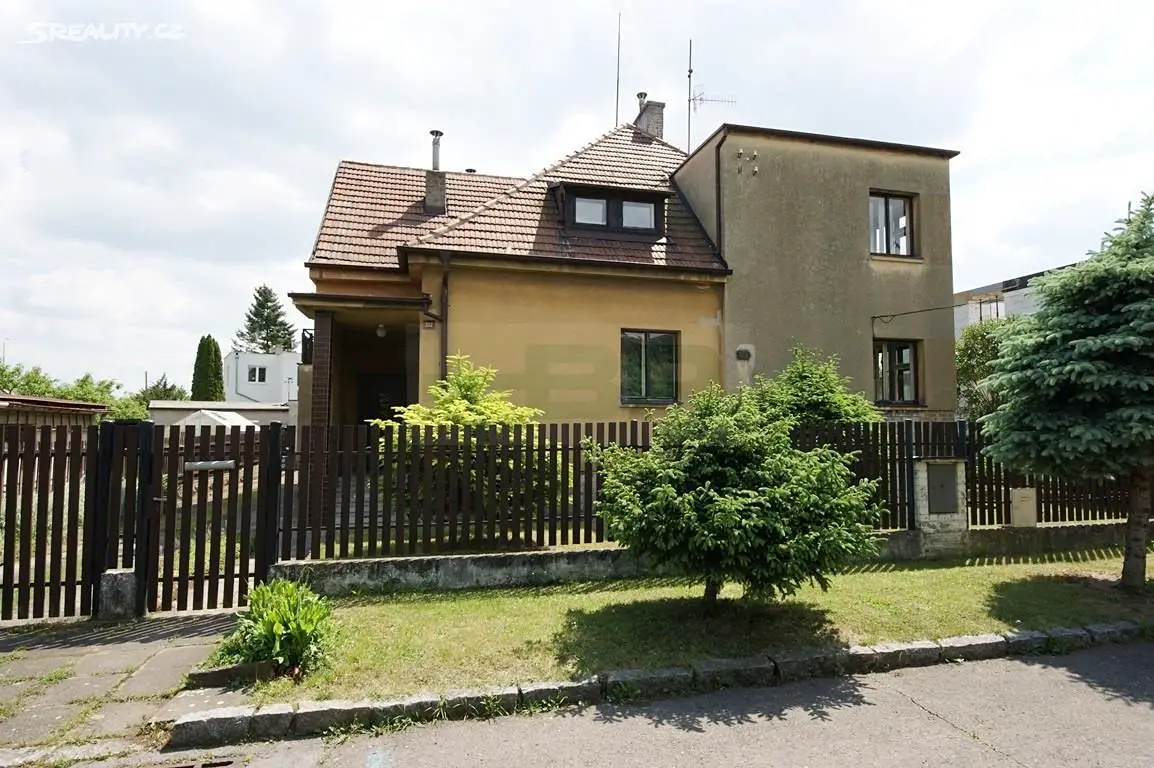 Prodej  vícegeneračního domu 280 m², pozemek 651 m², Buchlovská, Praha 9 - Letňany