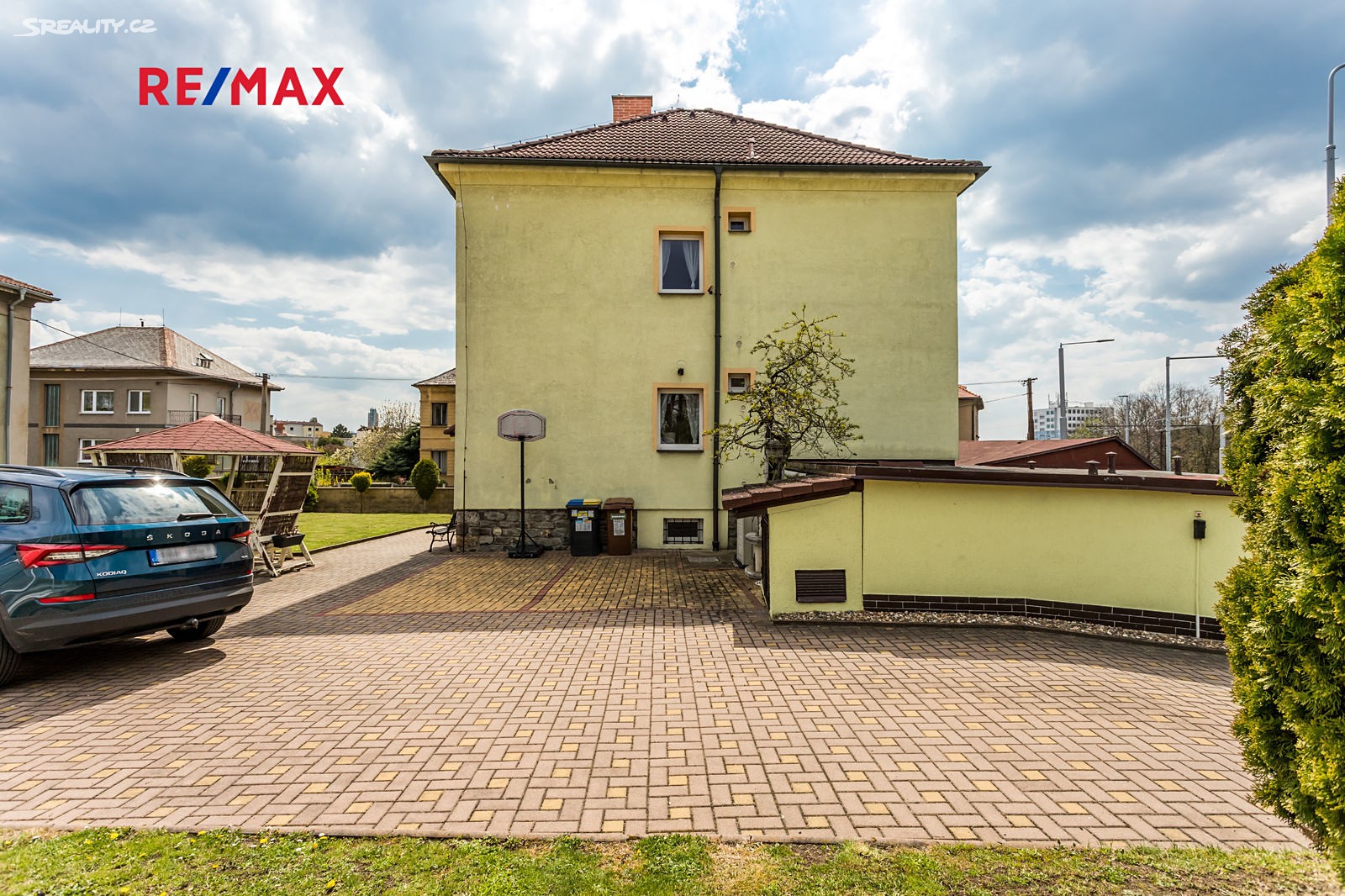 Prodej  vícegeneračního domu 231 m², pozemek 527 m², 5. května, Teplice - Sobědruhy