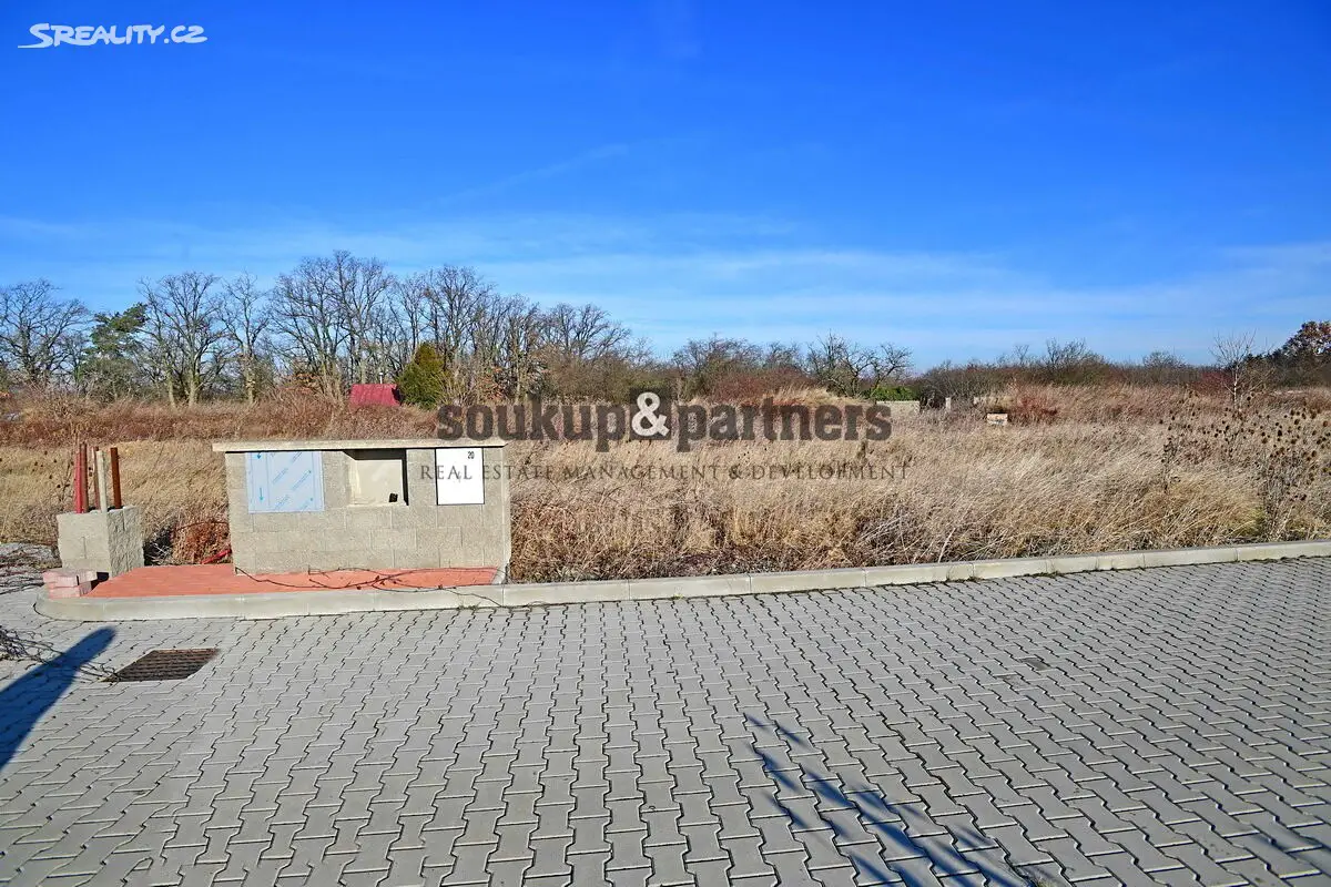 Prodej  stavebního pozemku 632 m², Horoměřice, okres Praha-západ