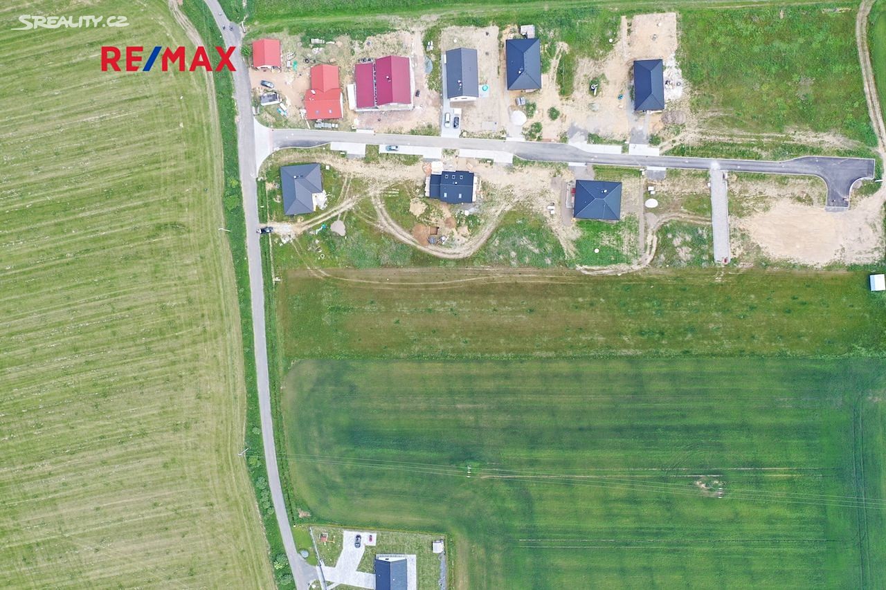 Prodej  stavebního pozemku 1 032 m², Veselá, okres Rokycany