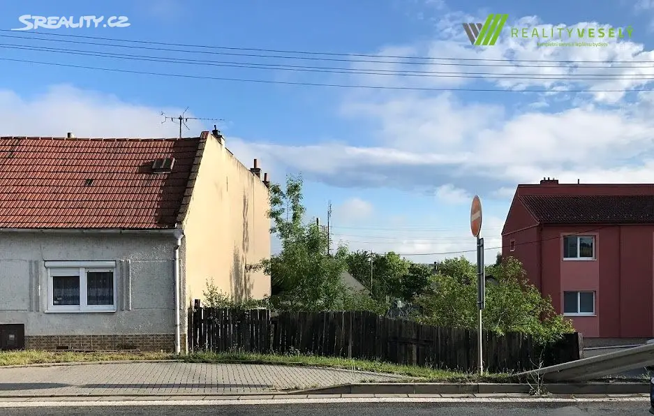 Prodej  stavebního pozemku 150 m², Veselí nad Moravou - Zarazice, okres Hodonín