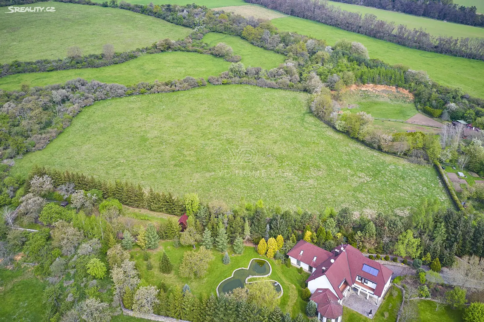 Prodej  pozemku 19 496 m², Město Touškov, okres Plzeň-sever