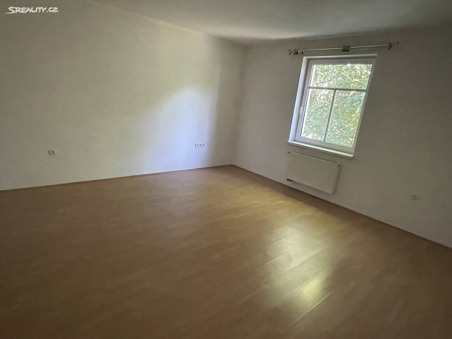 Pronájem bytu 1+1 40 m², Závodu míru, Karlovy Vary - Stará Role