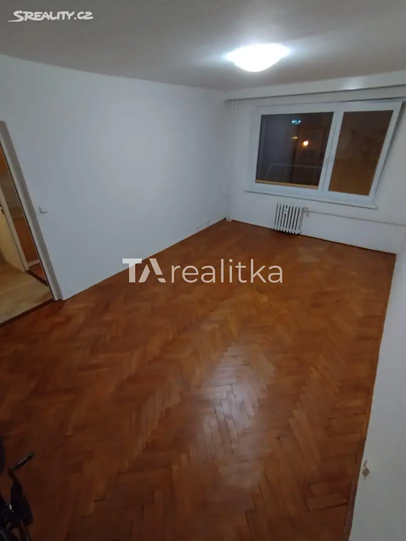 Pronájem bytu 1+1 38 m², Čsl. armády, Karviná - Hranice