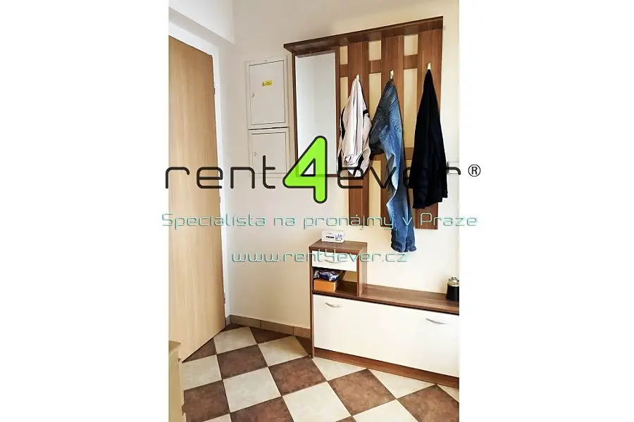 Pronájem bytu 1+1 48 m², Za Valem, Praha 4 - Kunratice