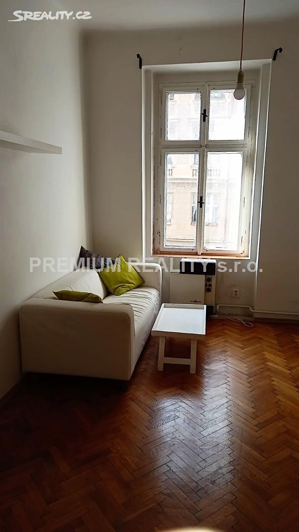 Pronájem bytu 1+1 32 m², Praha 5