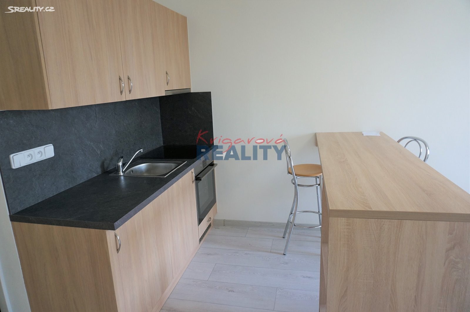 Pronájem bytu 1+kk 27 m², Labská, České Budějovice - České Budějovice 2