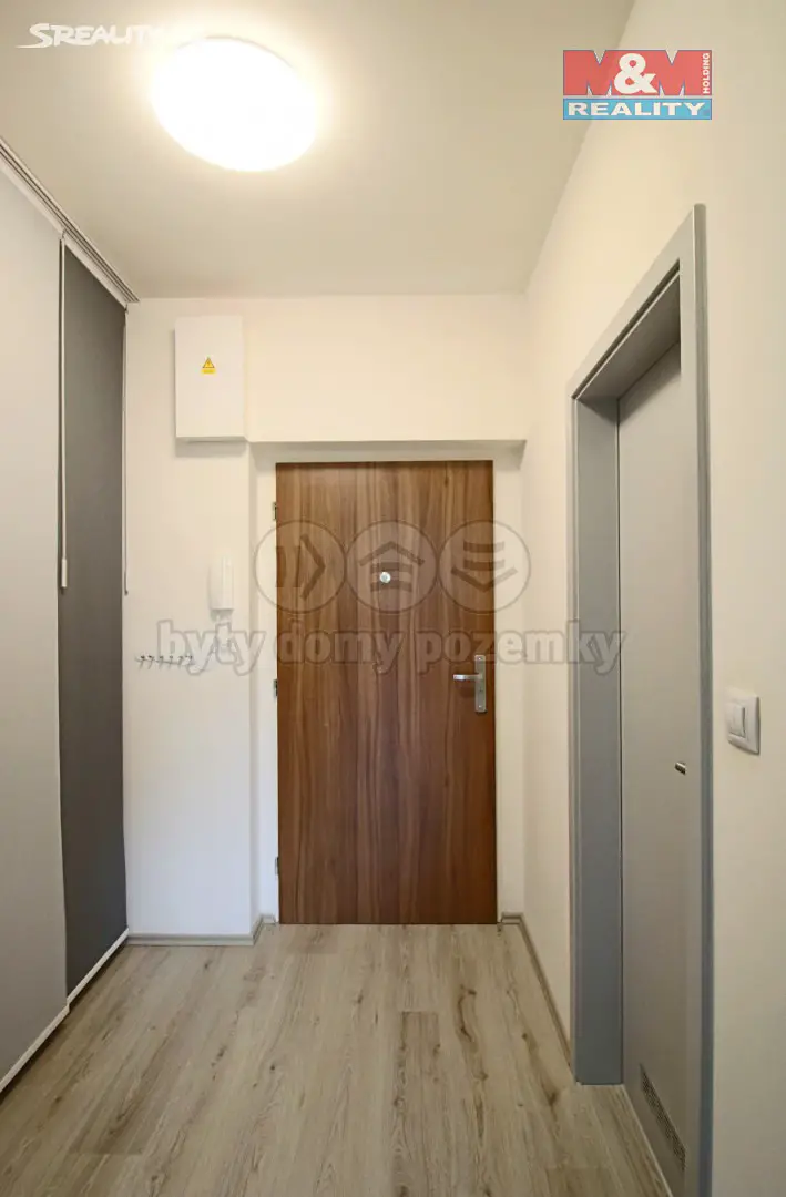 Pronájem bytu 1+kk 38 m², Jana Masaryka, Hradec Králové - Nový Hradec Králové