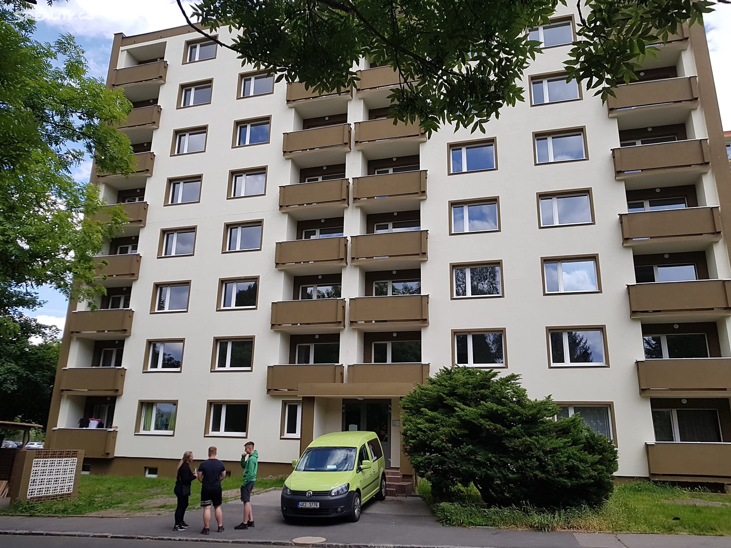 Pronájem bytu 1+kk 25 m², Charkovská, Karlovy Vary