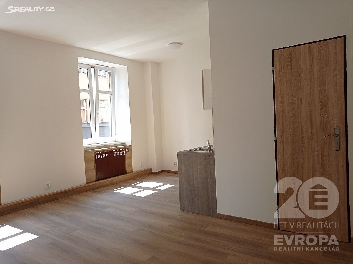 Pronájem bytu 1+kk 34 m², Široká, Liberec - Liberec II-Nové Město