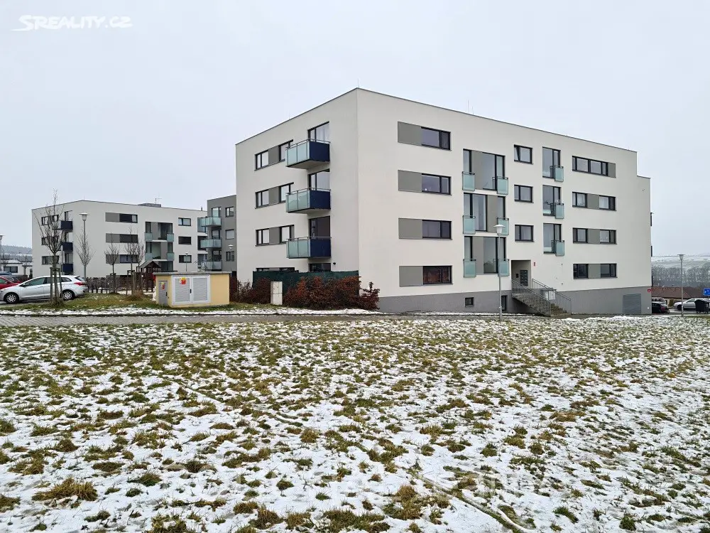 Pronájem bytu 1+kk 37 m², Střední cesta, Plzeň - Černice