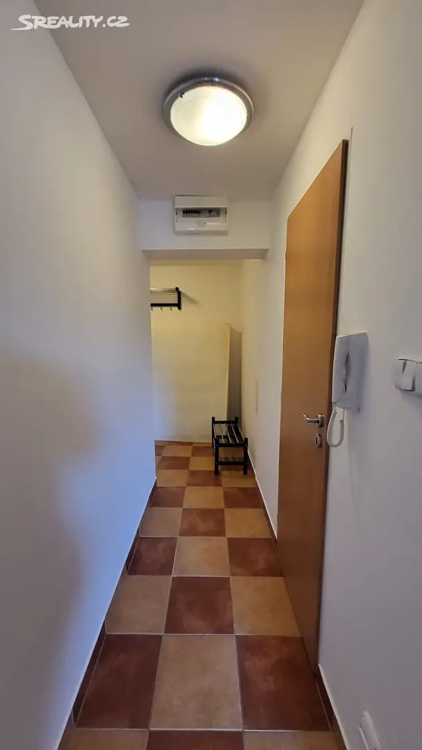 Pronájem bytu 1+kk 32 m² (Mezonet), Drahobejlova, Praha 9 - Libeň