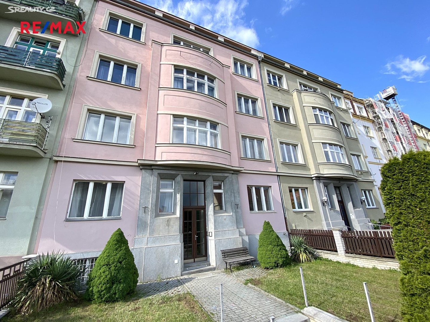 Pronájem bytu 1+kk 24 m², Hradešínská, Praha 10 - Vinohrady