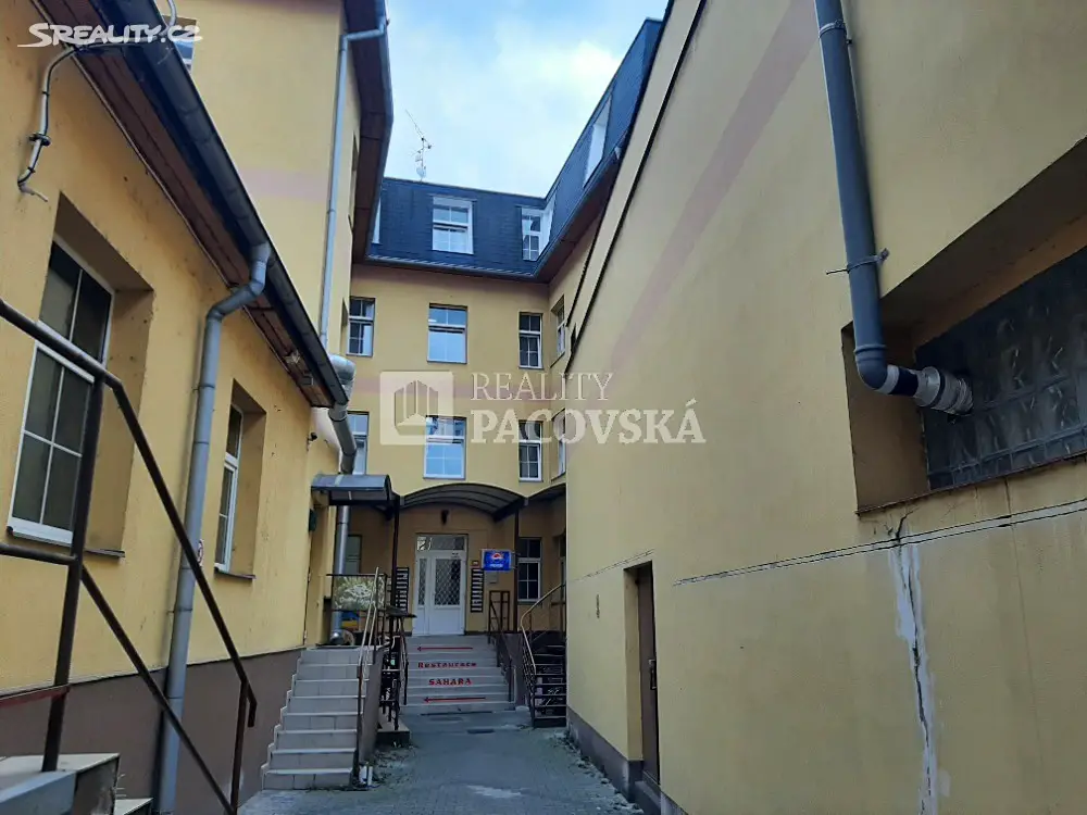 Pronájem bytu 1+kk 17 m², Mírové náměstí, Ústí nad Labem - Ústí nad Labem-centrum
