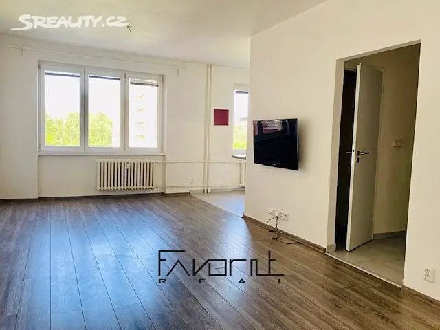 Pronájem bytu 2+1 54 m², Nálepkova, Ostrava - Poruba