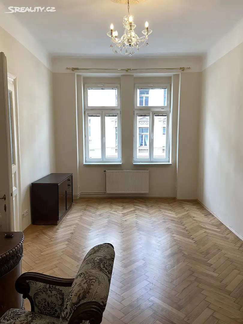 Pronájem bytu 2+1 64 m², Rumunská, Praha 2 - Nové Město
