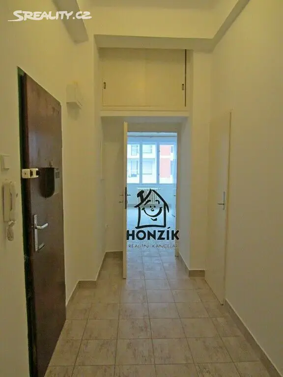 Pronájem bytu 2+1 73 m², Hradešínská, Praha 10 - Vinohrady