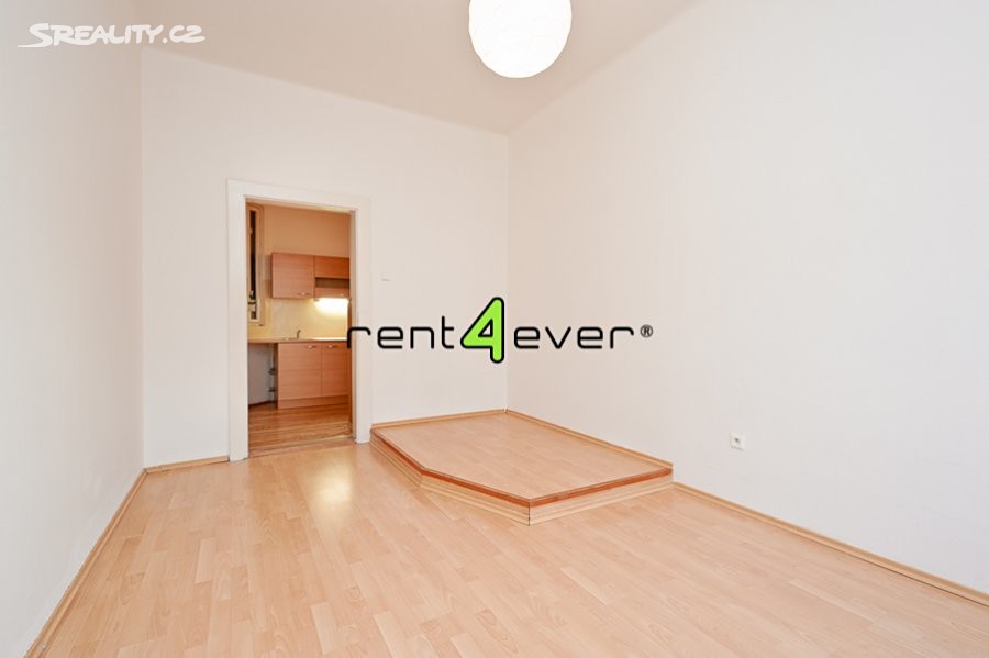 Pronájem bytu 2+1 50 m², Sportovní, Praha 10 - Vršovice