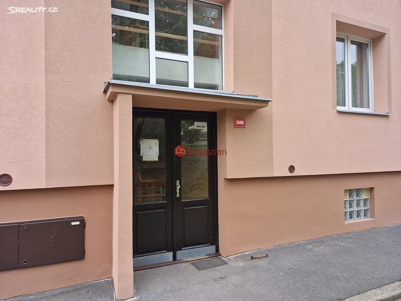 Pronájem bytu 2+1 53 m², Křížkovského, Teplice