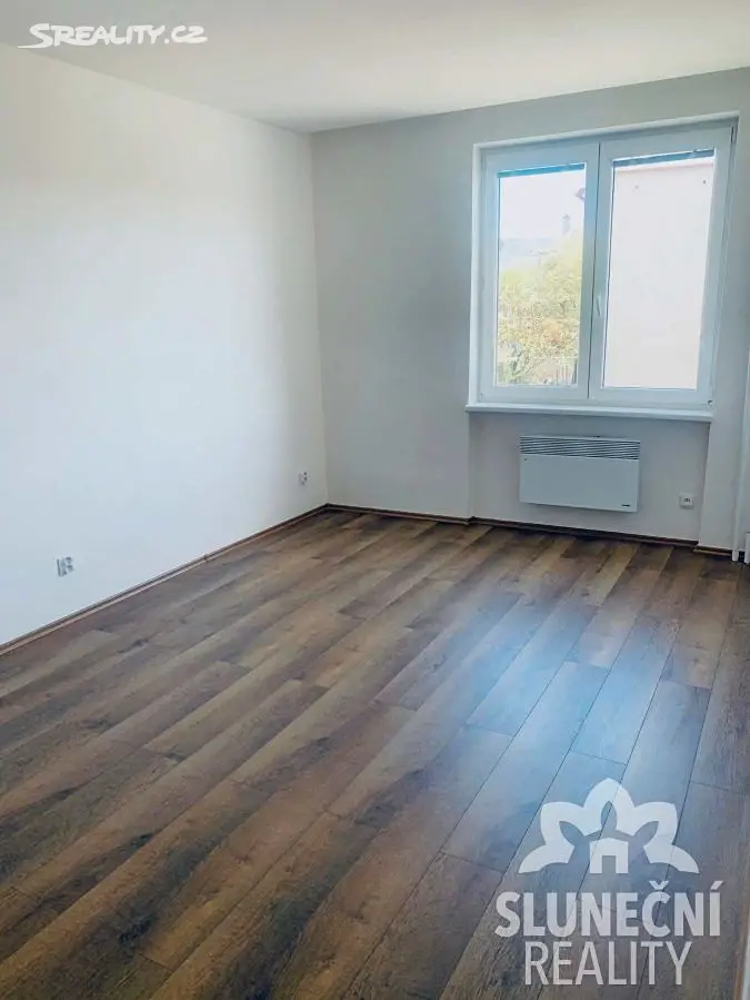 Pronájem bytu 2+kk 60 m², Bezručova čtvrť, Bojkovice