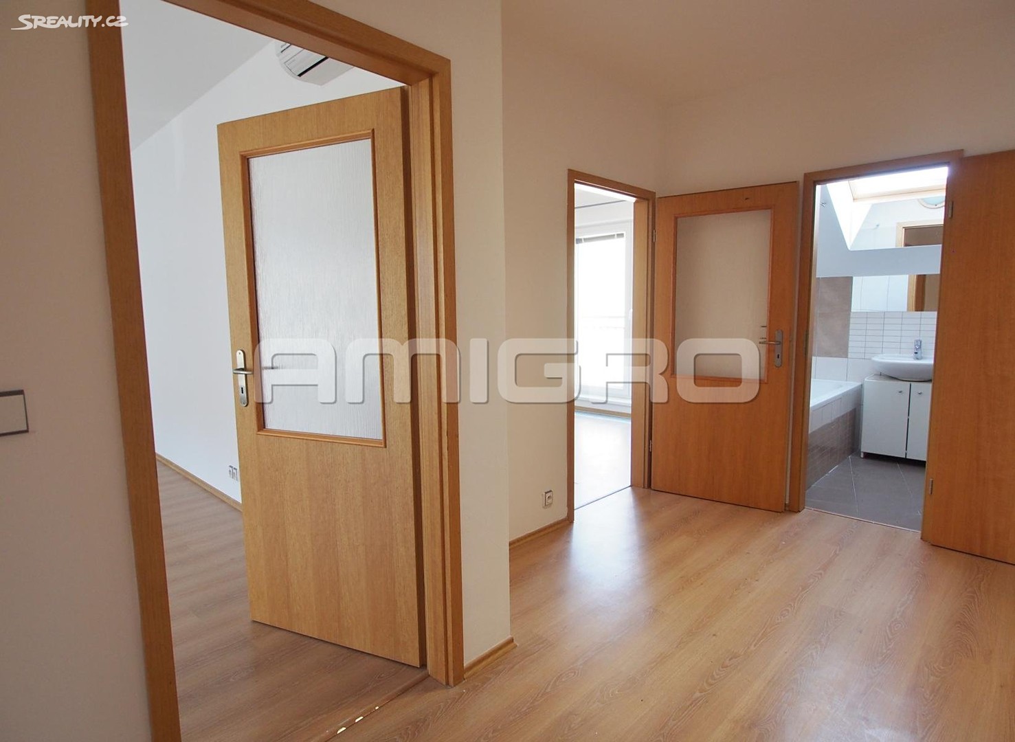 Pronájem bytu 2+kk 68 m² (Podkrovní), Nálepkova, Brno - Jundrov