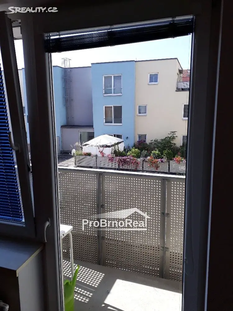 Pronájem bytu 2+kk 48 m², Zderadova, Brno - Trnitá