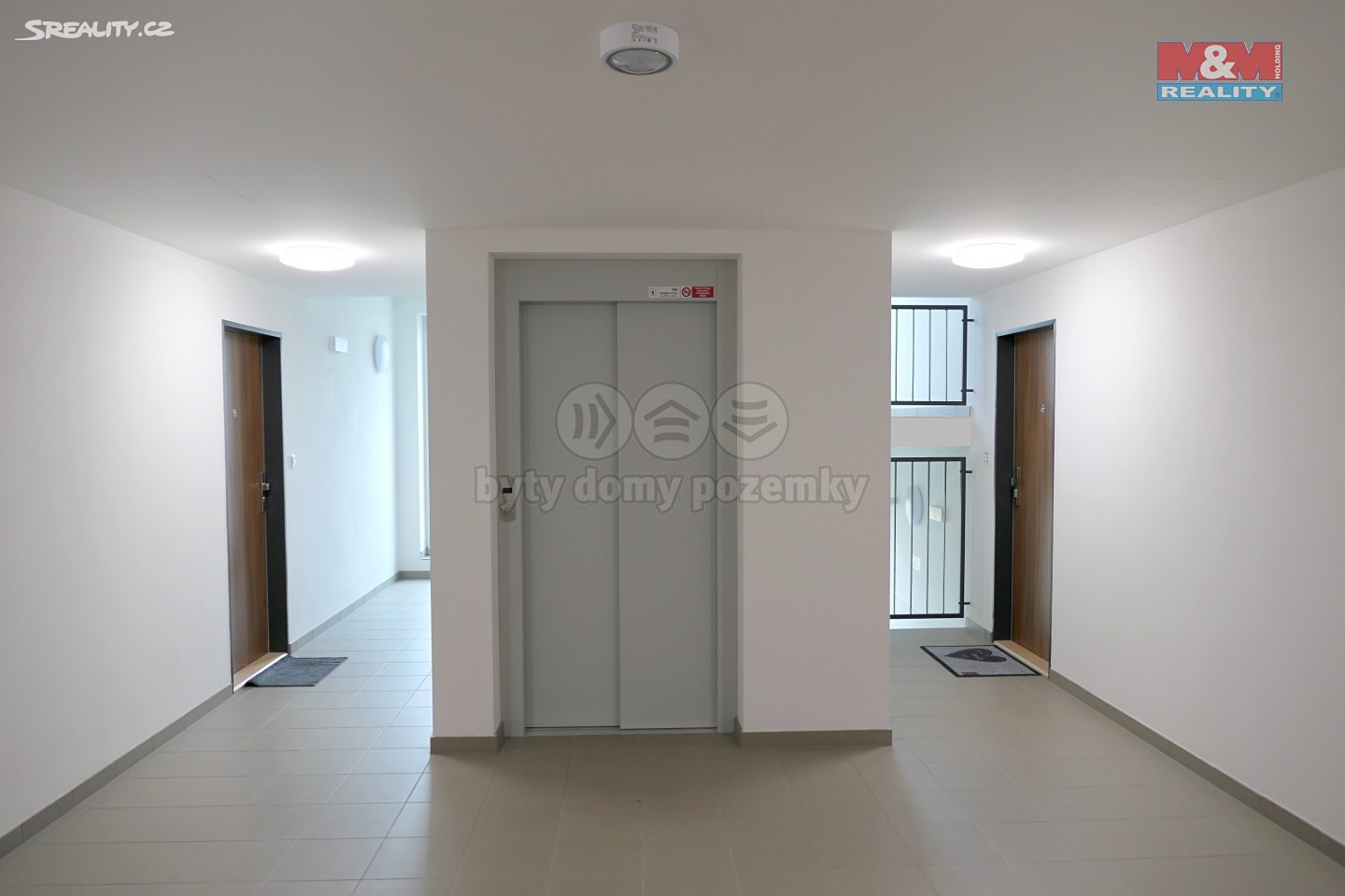 Pronájem bytu 2+kk 55 m², Pod Svahem, Hradec Králové - Třebeš