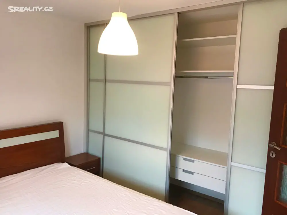 Pronájem bytu 2+kk 40 m², Palackého, Jílové u Prahy