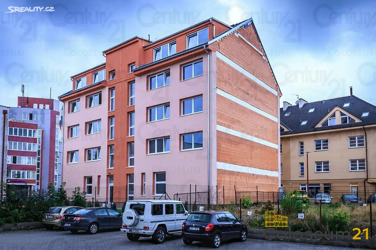 Pronájem bytu 2+kk 48 m², Komenského, Kladno
