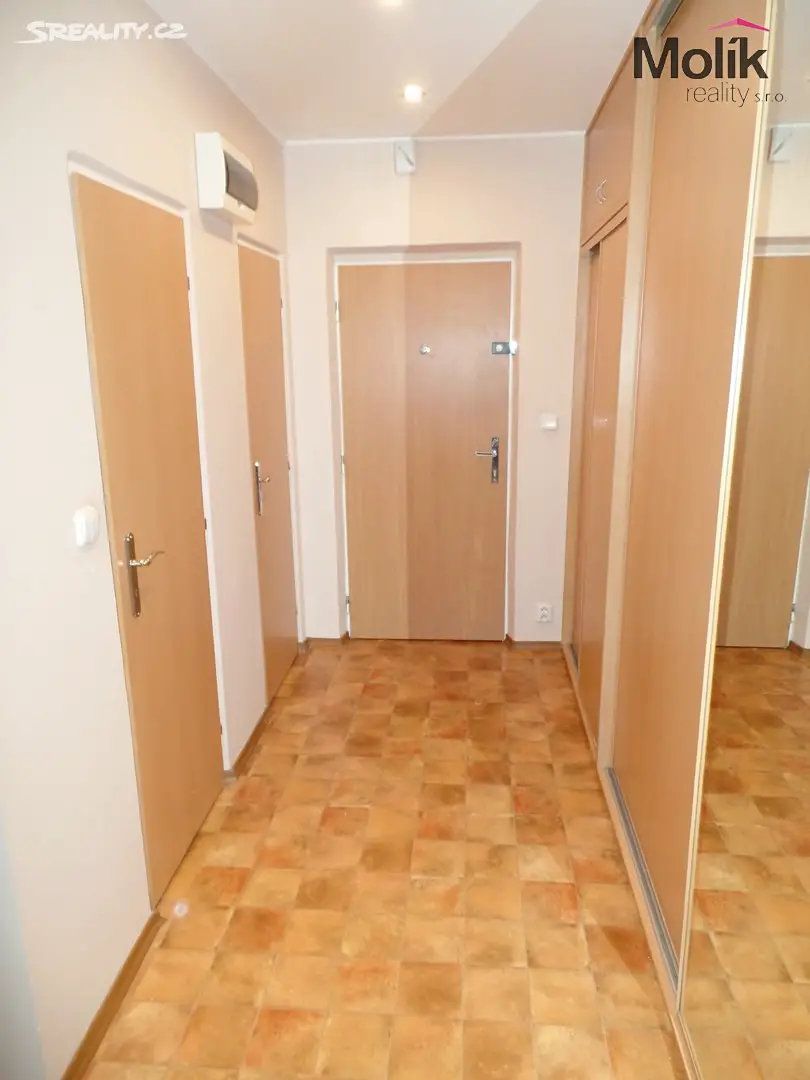 Pronájem bytu 3+1 74 m², Cihlářská, Chomutov