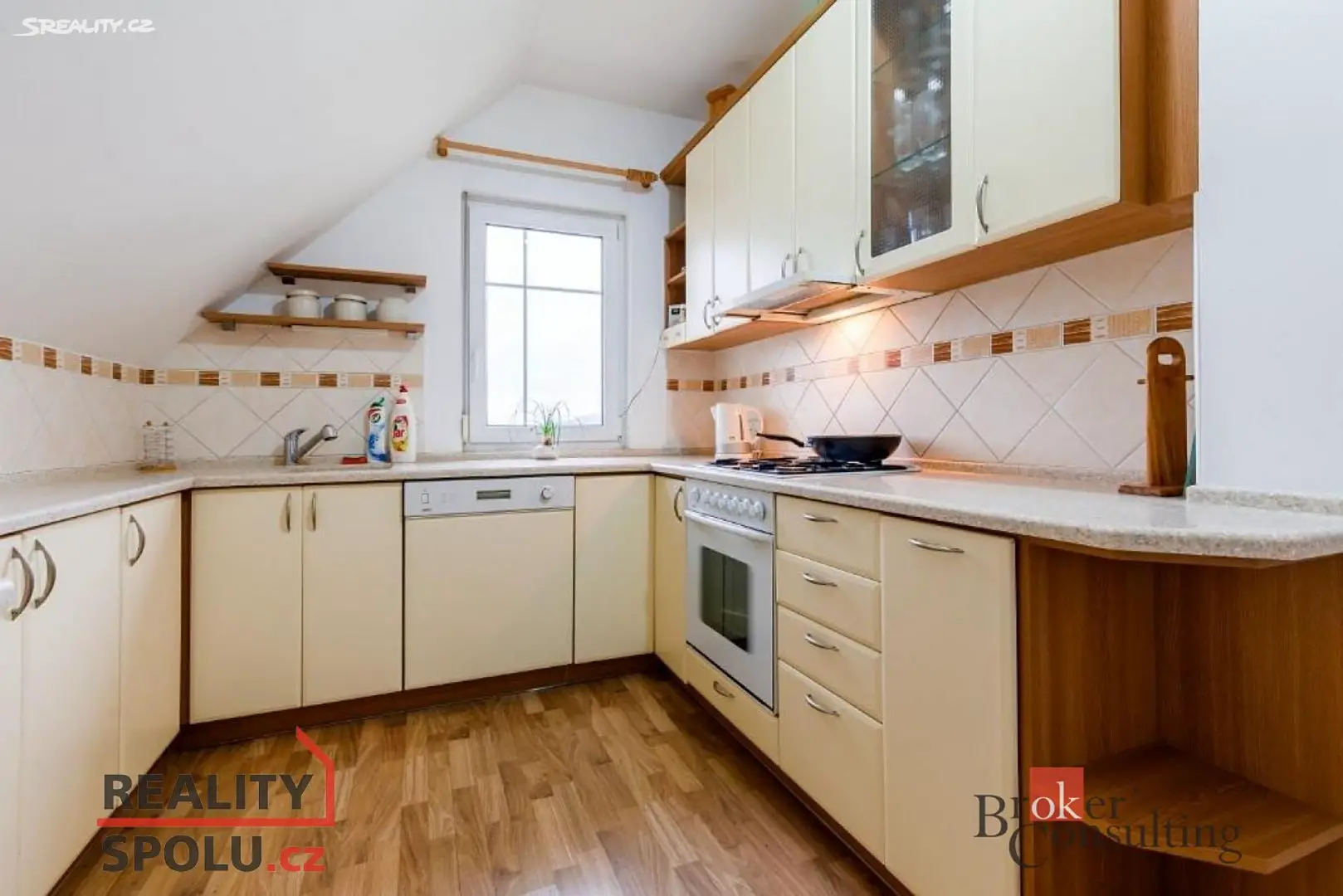 Pronájem bytu 3+1 105 m², Horní alej, Karlovy Vary - Doubí