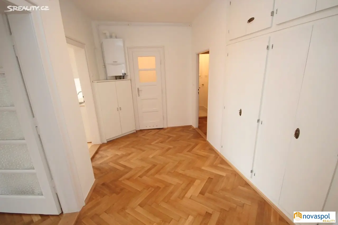 Pronájem bytu 3+1 112 m², Kafkova, Praha 6 - Dejvice