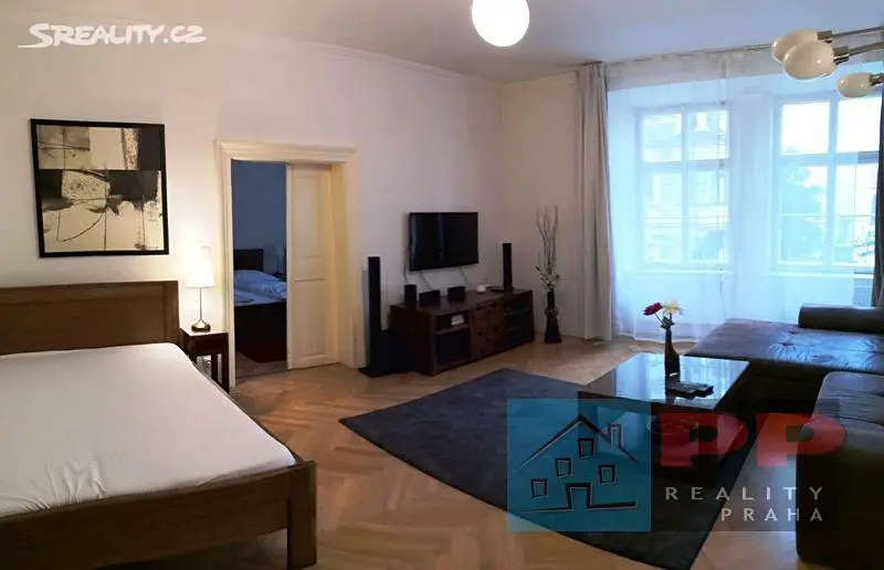 Pronájem bytu 3+1 117 m², Týnská ulička, Praha 1 - Staré Město