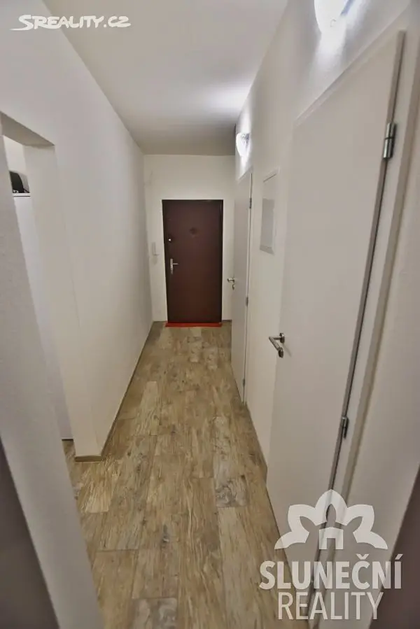 Pronájem bytu 3+1 70 m², Lomená, Uherské Hradiště - Mařatice