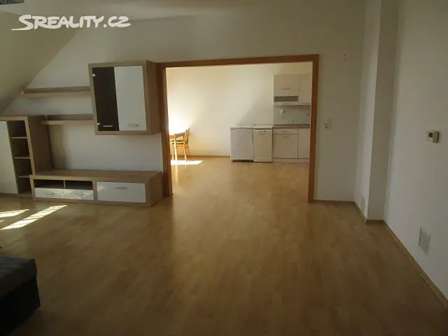 Pronájem bytu 3+kk 90 m², Masarykovo náměstí, Hradec Králové