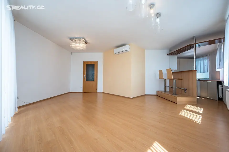 Pronájem bytu 4+kk 146 m², Semická, Praha 4 - Modřany