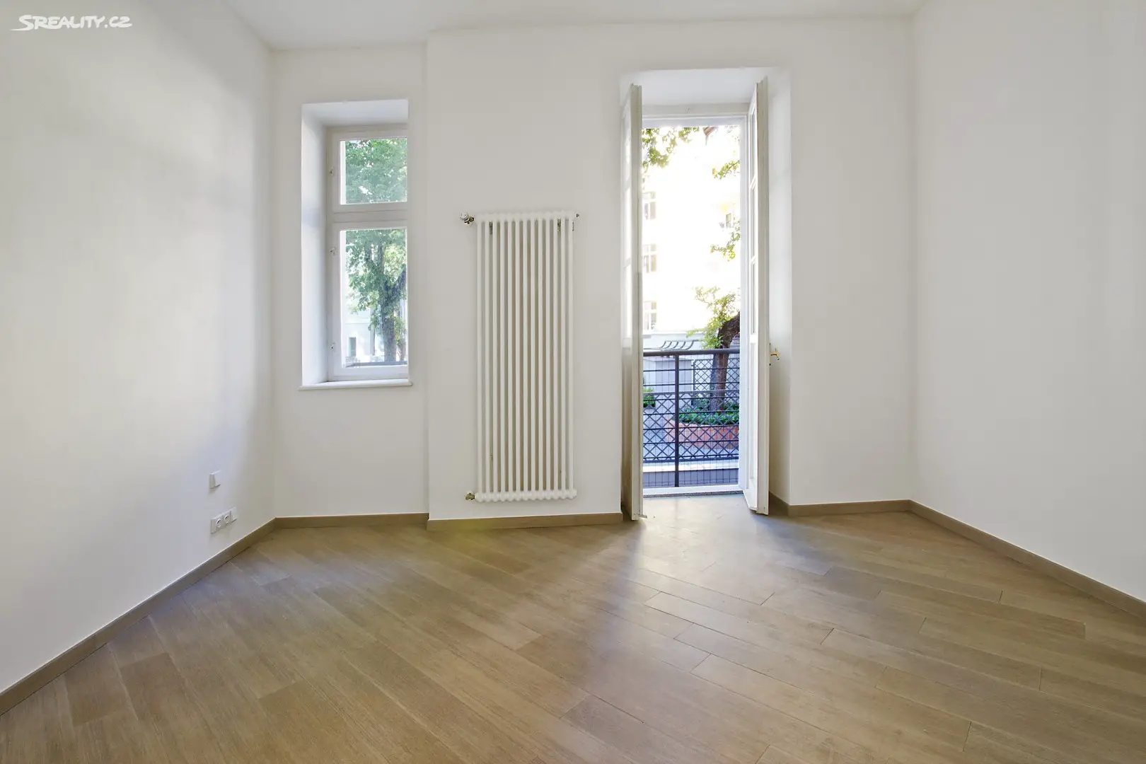Pronájem bytu 5+1 126 m², Hořejší nábřeží, Praha 5 - Smíchov